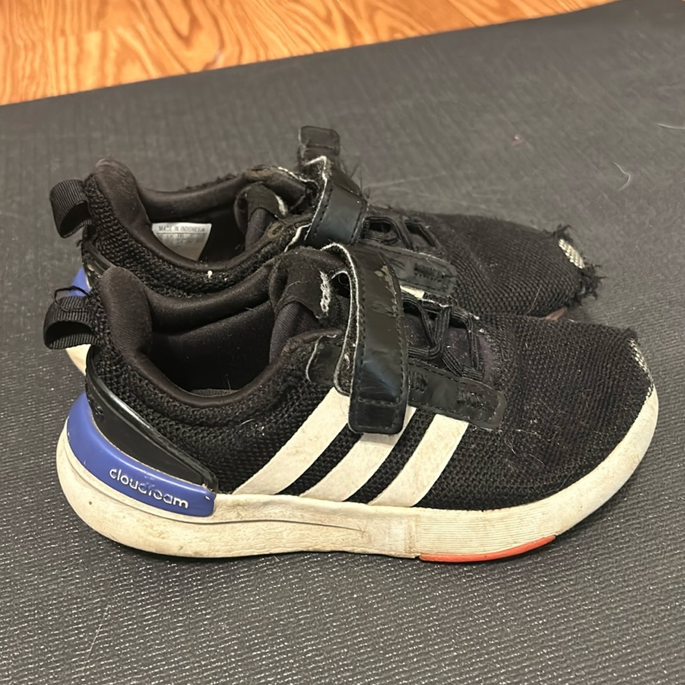 Kids Adidas Cloudfoam Sneakers